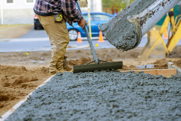 Best Custom Concrete Contractor  in Poland, OH